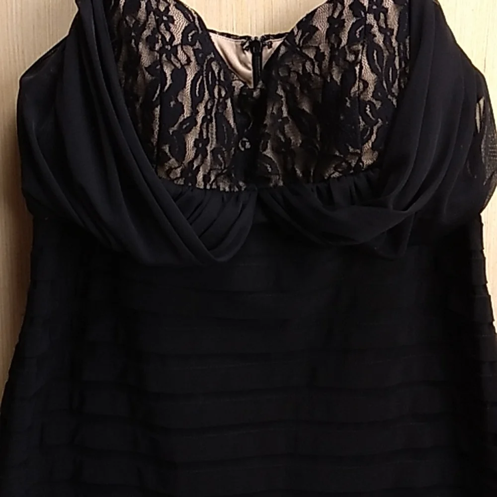 Scarlett Women's Dress Size 16 Black & Cream Colored - Picture 2 of 7